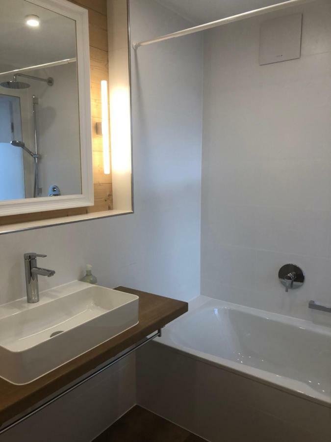 Apartment Dachjuchhe Zum See - Grosszugige 3-Zimmer-Dachgeschoss-Wohnung, Top Modern Und Sehr Zentral Schliersee Eksteriør billede